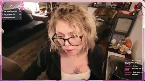 Snapshot of aliceliddell710 chatting on 12.14.25 Alice Liddell online show from 12.14.25