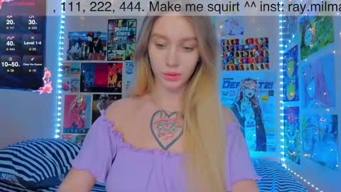 Snapshot of alicemilman chatting on 01.10.25 Alice online show from 01.10.25