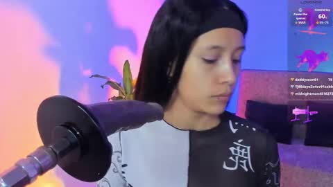 Snapshot of alicemoon__ chatting on 12.03.25 Alicee online show from 12.03.25