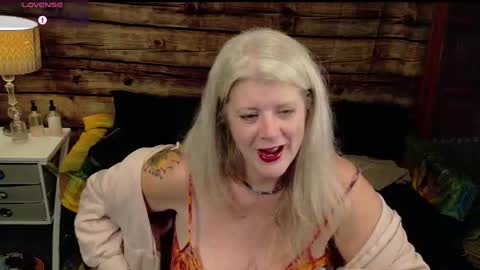 Alices Curiosity online show from 12.06.24