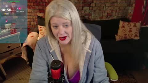 Alices Curiosity online show from 12.22.24