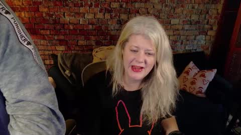 Alices Curiosity online show from 01.12.25