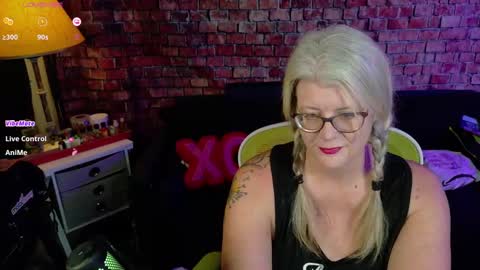 Alices Curiosity online show from 02.03.25