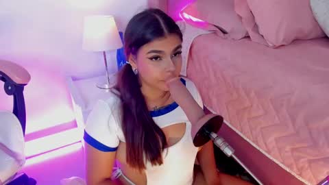 A L I C E  T H U N D E R online show from 10.02.25