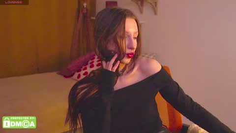 alicewallflower online show from 04.11.26