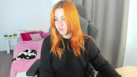 Snapshot of alicewinchesterr chatting on 10.02.25 Alice online show from 10.02.25