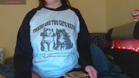 AliceWoolfy online show from 12.21.25