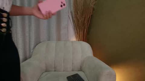 Snapshot of alicia__kiss chatting on 03.01.25 Salome online show from 03.01.25