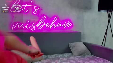 Alicia 2 GMT 3am-9am TueThuFriSun 9am-15pm Sat online show from 03.18.26