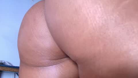 Alicia Kyse  online show from 01.15.25