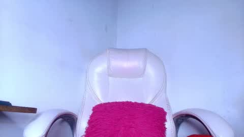 Alicia Kyse  online show from 03.11.25