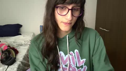 Snapshot of alicia_love29 chatting on 12.29.24 Alice online show from 12.29.24