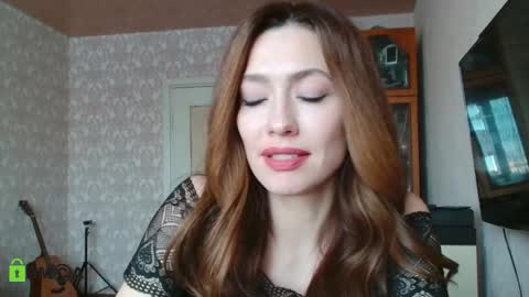 Alicia online show from 12.25.24