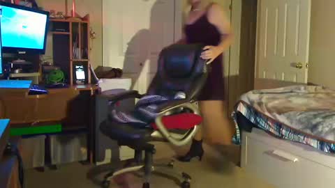 Alicia deHart  Help me reach 1000 Followers. Its FREE online show from 10.12.25