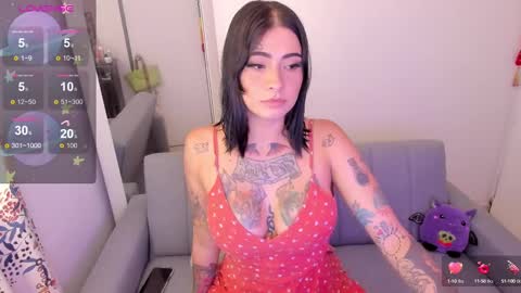 CINNAMON GIRL online show from 12.05.24