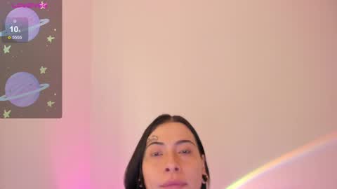 CINNAMON GIRL online show from 01.13.25