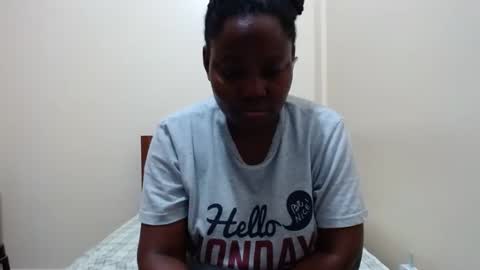 alicialust1 online show from 01.20.25