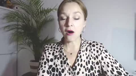 Alicia online show from 12.04.25