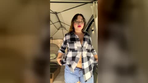 Alicia  online show from 05.19.26