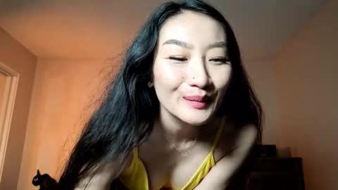 Alicia Hebi online show from 11.22.25