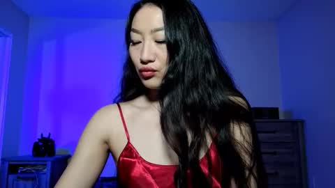 Snapshot of aliciaz3 chatting on 11.26.25 Alicia Hebi online show from 11.26.25