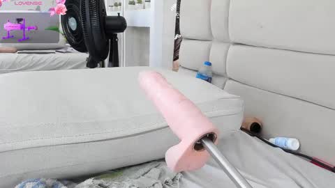 Snapshot of alicie_green chatting on 02.21.25 im tutti online show from 02.21.25