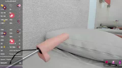 Snapshot of alicie_green chatting on 03.03.25 im tutti online show from 03.03.25