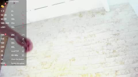 Snapshot of alicie_green chatting on 03.08.25 im tutti online show from 03.08.25