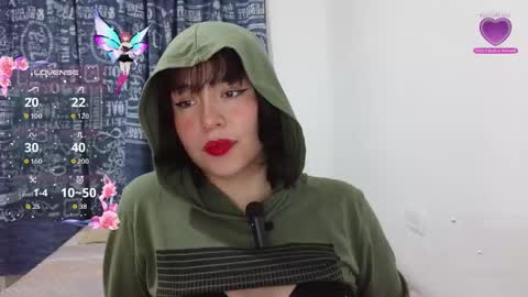 Snapshot of aliciia_23 chatting on 11.13.25 aliciia_23 online show from 11.13.25