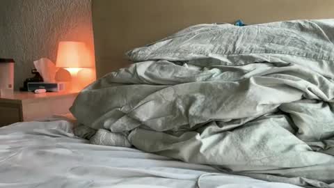 Aliensuppstar online show from 04.09.26