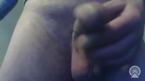 Snapshot of aligator2001 chatting on 11.09.25 daddy online show from 11.09.25