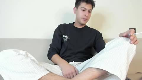 Snapshot of alikuskya chatting on 11.11.25 Dan online show from 11.11.25