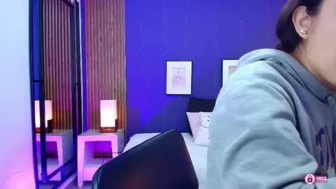 Alina online show from 10.30.25