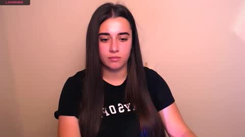 Snapshot of alinaasti_ chatting on 10.27.25 Alina online show from 10.27.25