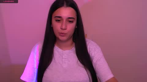 Snapshot of alinaasti_ chatting on 11.05.25 Alina online show from 11.05.25