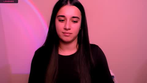 Snapshot of alinaasti_ chatting on 11.08.25 Alina online show from 11.08.25