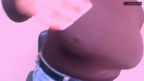 Snapshot of alinaasti_ chatting on 11.26.25 Alina online show from 11.26.25