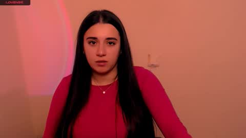 Snapshot of alinaasti_ chatting on 12.15.25 Alina online show from 12.15.25