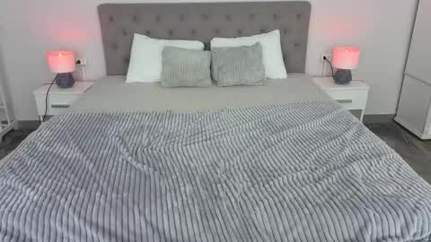 Snapshot of alinalemon chatting on 04.16.26 Alina online show from 04.16.26