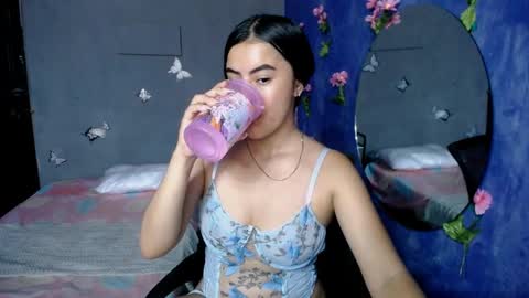 Snapshot of alis_jones__ chatting on 09.13.25 Alis jines online show from 09.13.25