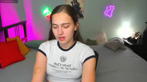 alisa__kelly online show from 10.15.25