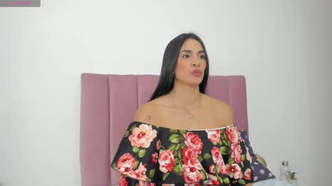 Snapshot of alishaindia chatting on 01.11.25 Alisha online show from 01.11.25