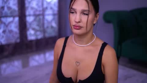 alisharossen online show from 10.06.25