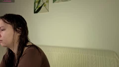 Alisia online show from 10.26.25