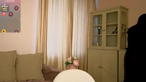 Alisia online show from 11.26.25