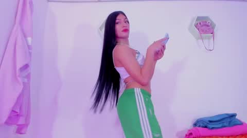 Alisia online show from 12.18.24