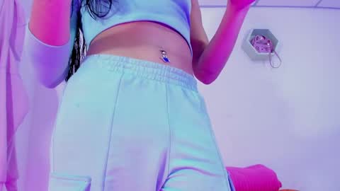 Alisia online show from 01.04.25