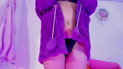 Alisia online show from 01.07.25