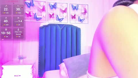 Snapshot of alison_carde05 chatting on 05.19.26 Alison online show from 05.19.26