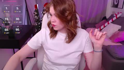 Snapshot of alison_doody chatting on 12.17.25 Alison online show from 12.17.25